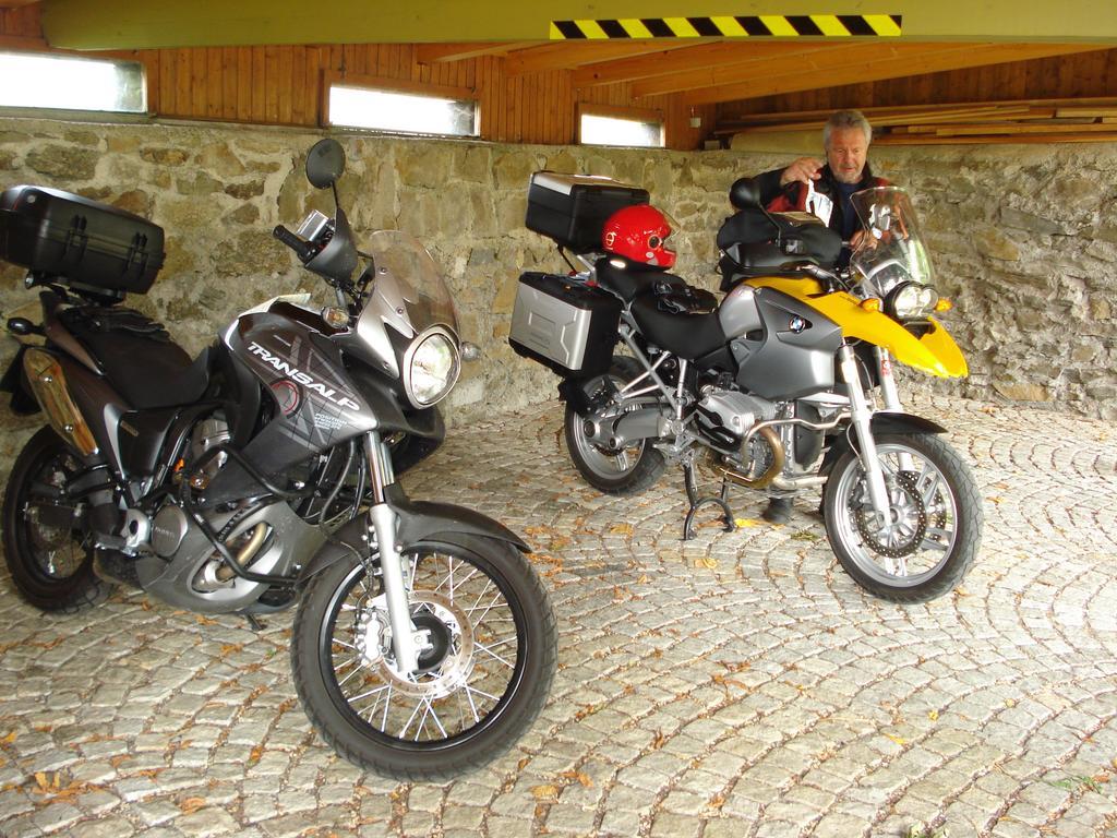 Gasthof Pichler Bruck an der Mur Exterior foto